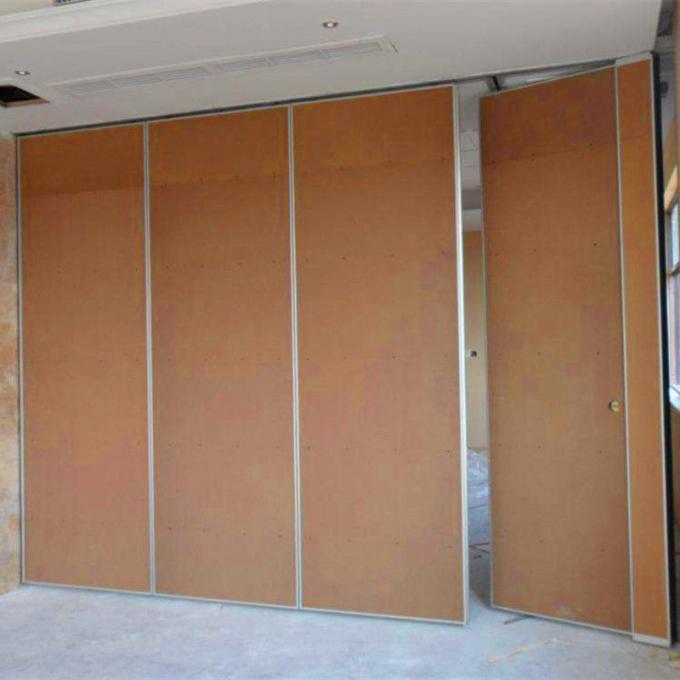 중국 교실 방음 접히는 칸막이벽, 미국식 청각적인 움직일 수 있는 분할 공급자