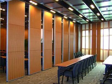 사무실/회의실을 위한 자동적인 움직일 수 있는 수직 접히는 칸막이벽