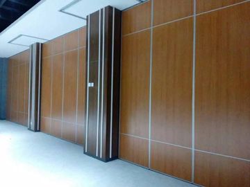 건강한 증거 회의실 분할, 완성되는 직물 장식적인 나무로 되는 미끄러지는 접히는 벽