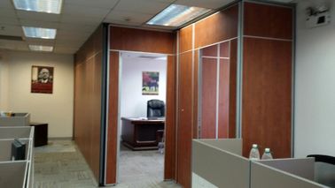 알루미늄 구조를 가진 청각적인 방 분배자 벽을 미끄러지는 건강한 증거 사무실
