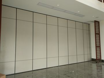 대중음식점 광고 방송 가구를 위한 목제 패널 문 작동 가능한 미끄러지는 칸막이벽