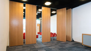 MDF 회의실/전시실을 위한 움직일 수 있는 작동 가능한 칸막이벽 패널