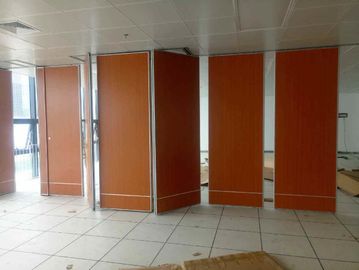 알루미늄 합금 사무실 또는 회의실 미끄러지는 칸막이벽 주문을 받아서 만들어진 크기