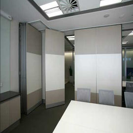 최고 거는 65mm 멜라민 표면 사무실 칸막이벽/청각적인 움직일 수 있는 벽
