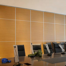 회의실 다기능 홀을 위한 지면 궤도 방음 청각적인 칸막이벽 없음