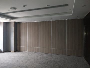 현대 상업적인 가구 움직일 수 있는 방음 분배자 회의실 접히는 벽 분할