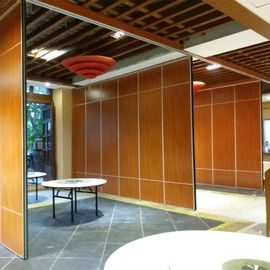 공장 호텔을 위한 직접적인 방음 나무로 되는 접히는 사무실 움직일 수 있는 칸막이벽