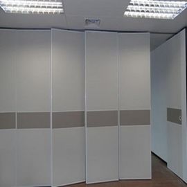 주문을 받아서 만들어진 이동할 수 있는 칸막이벽 방 분배자 두바이 목제 사무실 칸막이벽