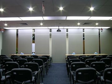 컨퍼런스 센터를 위한 알루미늄 접히는 칸막이벽 합판 벽
