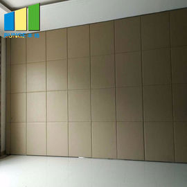 천장 사무실 회의실 스튜디오를 위한 접히는 칸막이벽에 알루미늄 합금 철회 가능한 지면