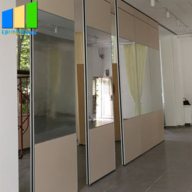 최고 걸린 청각적인 칸막이벽 알루미늄 움직일 수 있는 거울 유리벽 패널 폴딩은 방 분배자 스크린을 비췄습니다