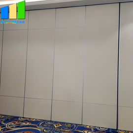 호텔을 위한 휴대용 칸막이벽을 접히는 알루미늄 접게된 문 철회 가능한 청각적인 방 분배자