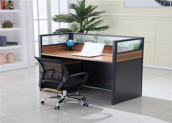 휠 큐 사무실 테이블 4 인승 오피스 워크스테이션과 근대 유형 MFC 패널 메쉬 사무실 의자