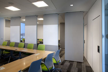회의실을 위한 청각적인 미끄러지는 접히는 움직일 수 있는 칸막이벽